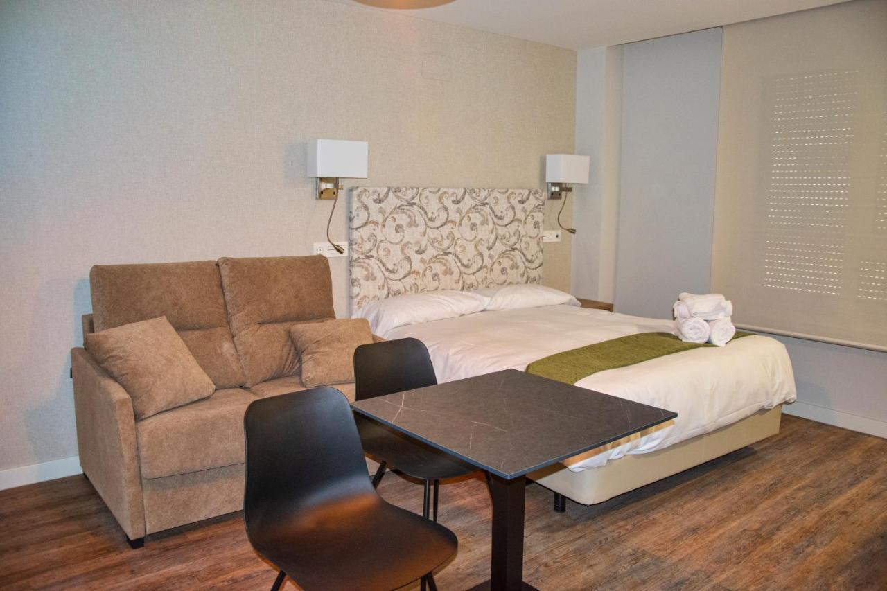 Aparthotel Essenzia De Castilla Aranda de Duero Extérieur photo