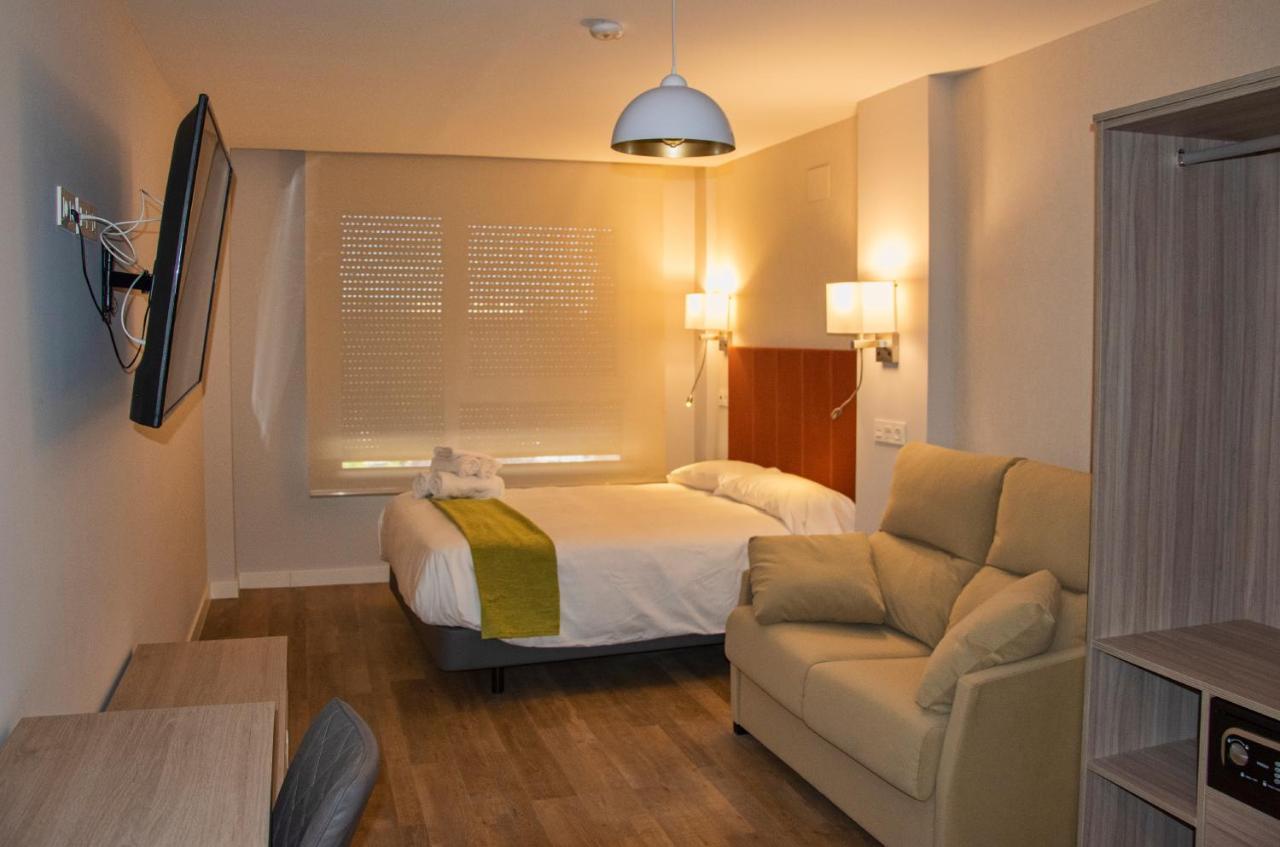 Aparthotel Essenzia De Castilla Aranda de Duero Extérieur photo