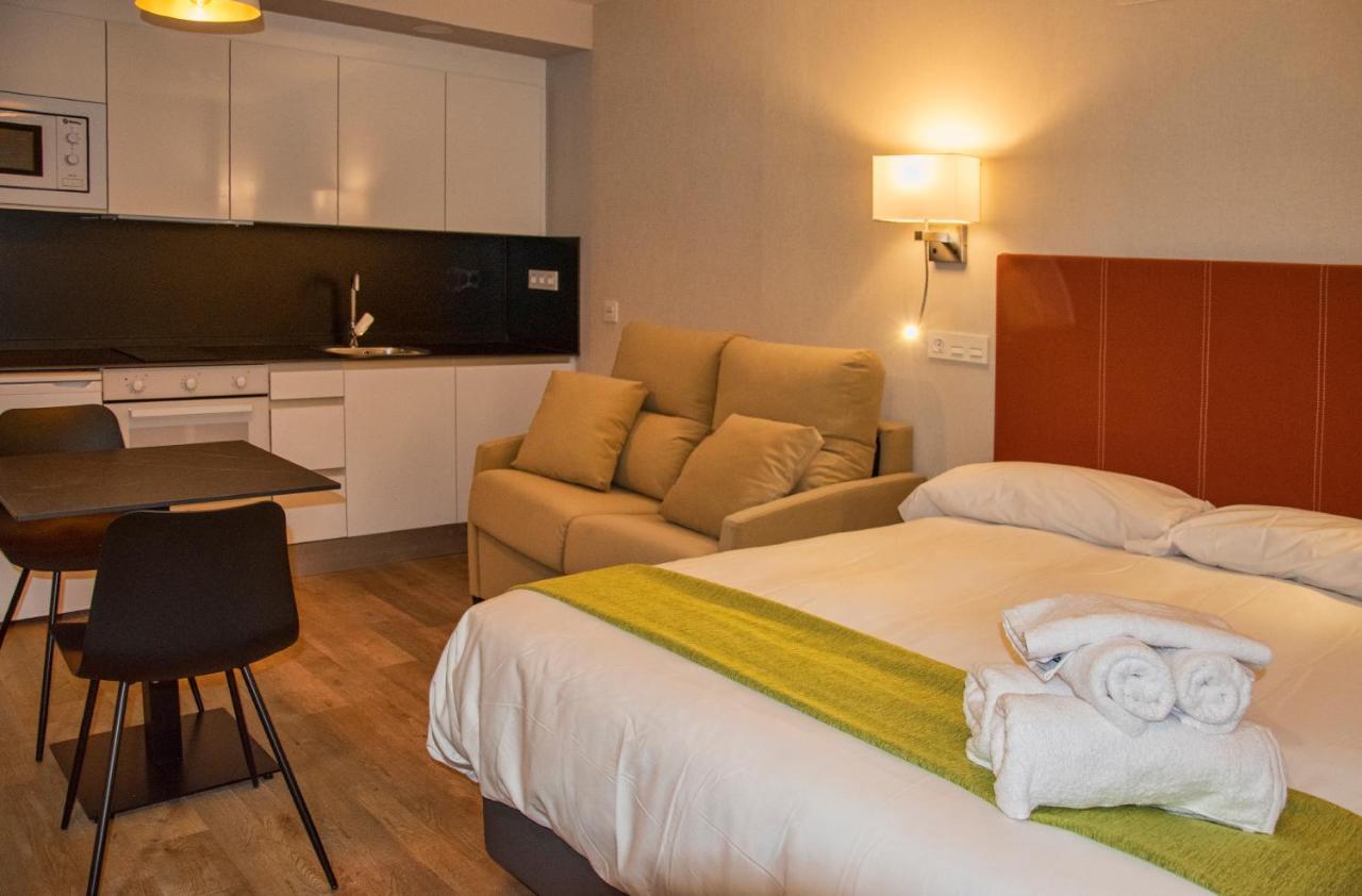 Aparthotel Essenzia De Castilla Aranda de Duero Extérieur photo